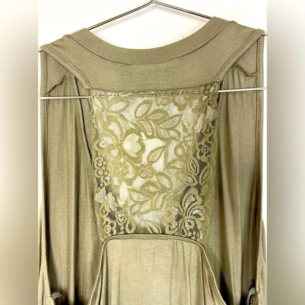 🆕 London Rose Olive Green Tank with Lace Accent - Picture 10 of 10